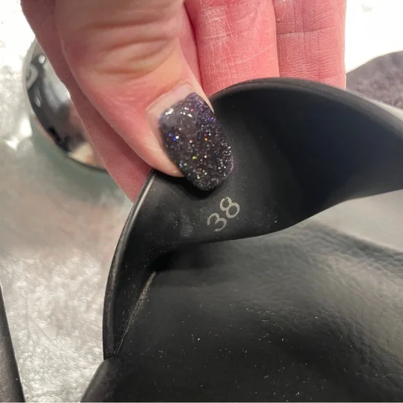 Givenchy Black Woman’s slide Sandals Sleek Minimalist Design - Picture 8 of 14